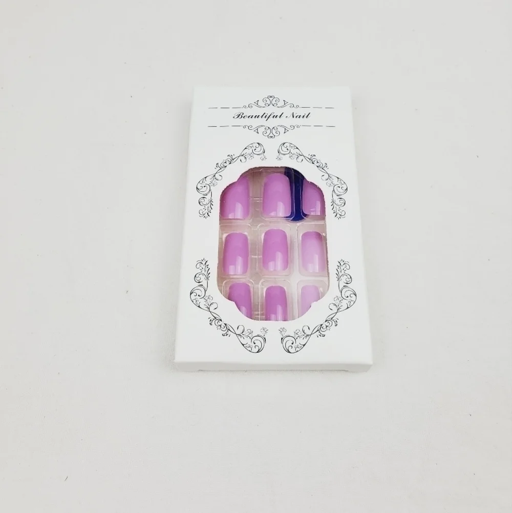 24 Pieces Fake Press On Nails